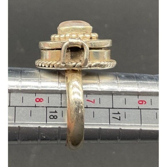 Vintage Sterling Silver 925 Locket Ring Size 7.5 Oval Design & Clear Gem Center - Picture 4 of 4